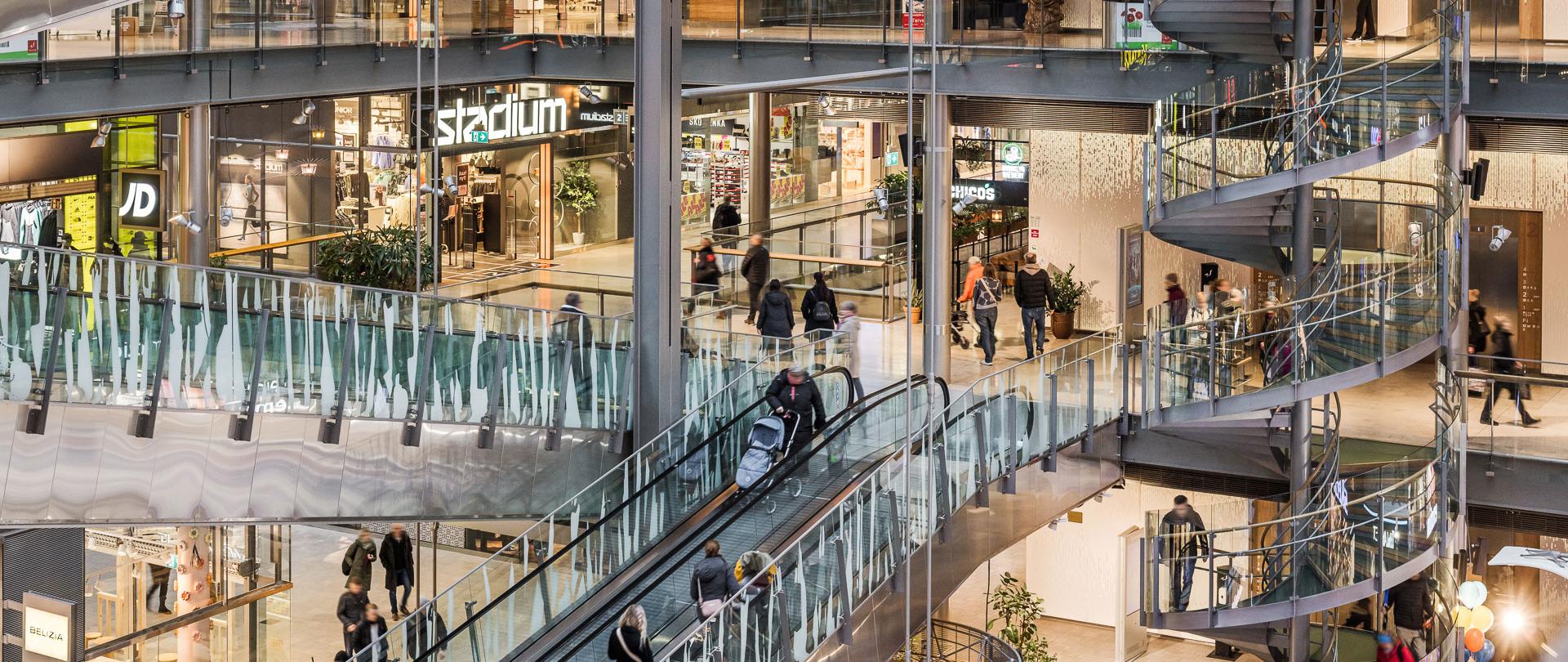 Liukuportaat ja portaat Sellossa